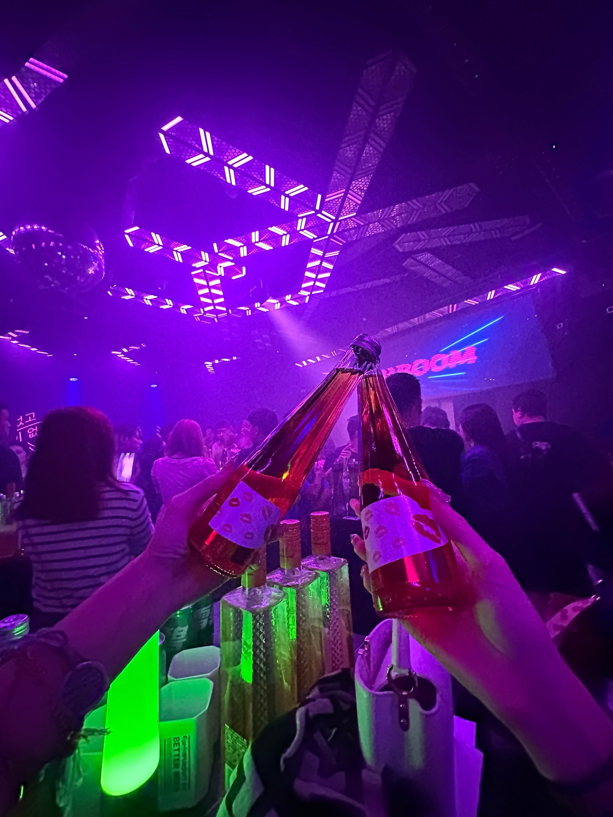 太原商务ktv与片场区别分析-迎泽区ktv预订